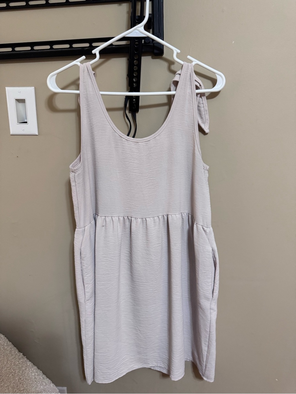 Women's Sleeveless tie shoulder dress